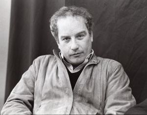 Richard Dreyfuss 1983, NY 4 cliff.jpg